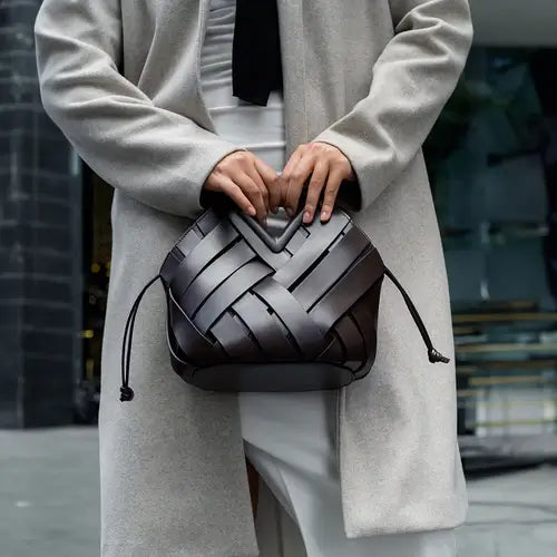 Bolsa Média Couro Legítimo Emília